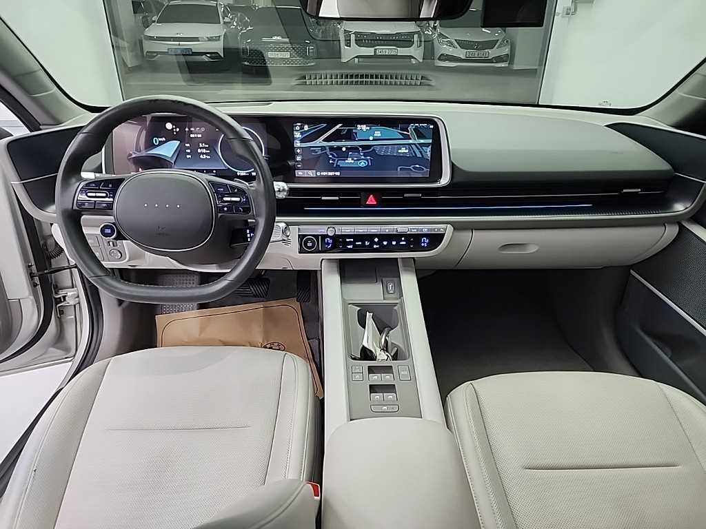 HYUNDAI Ioniq 6 - Vista 7