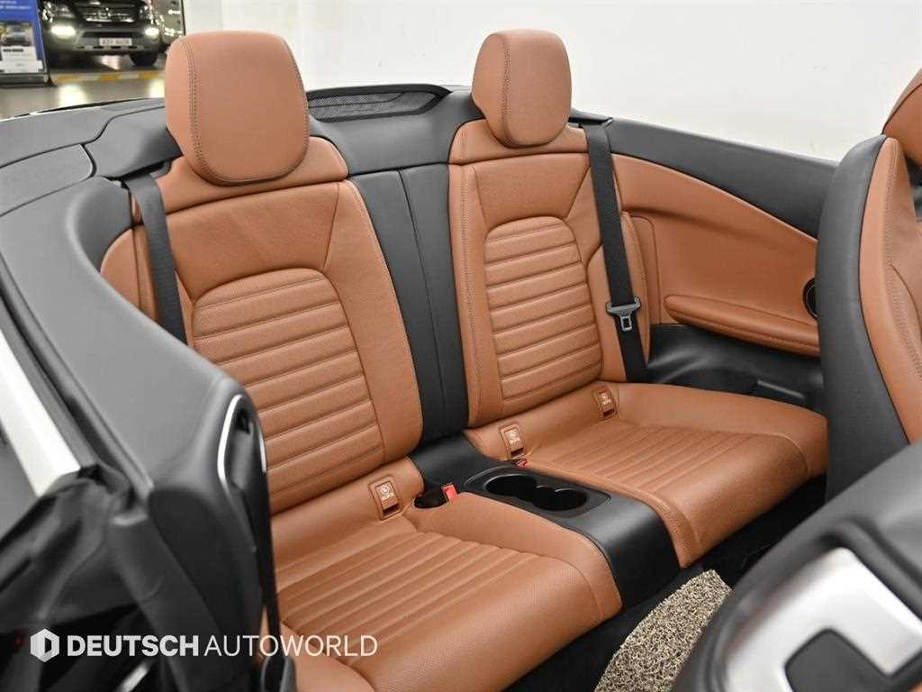 Mercedes Benz C Class - Vista 12