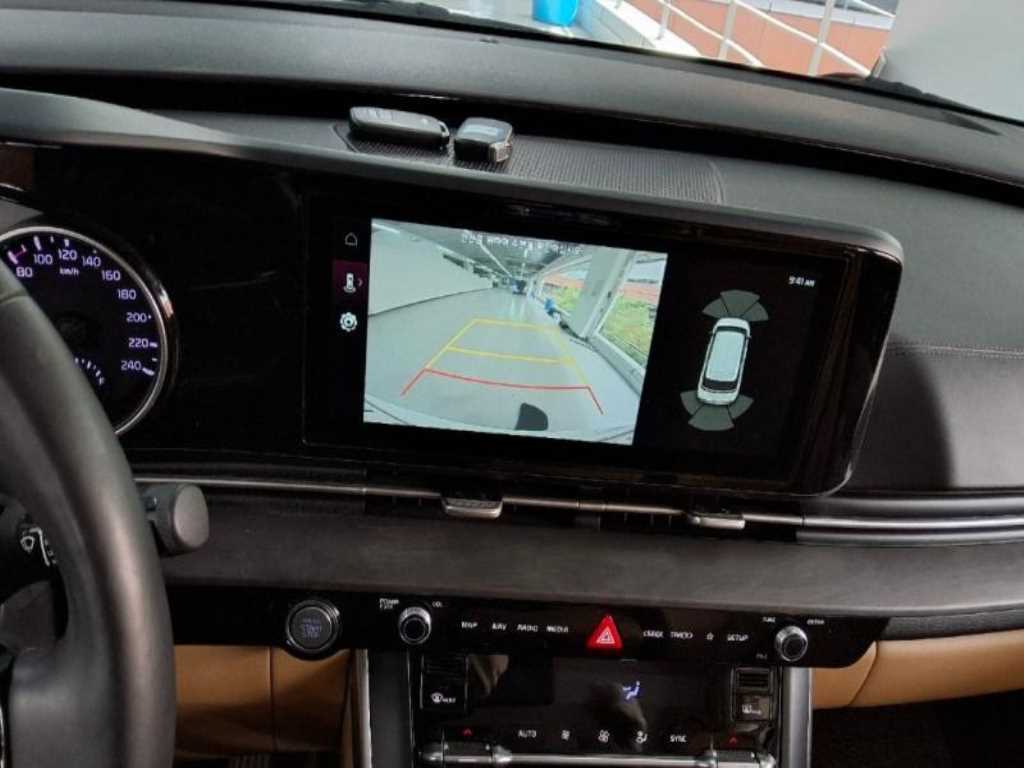 KIA Carnival - Vista 7