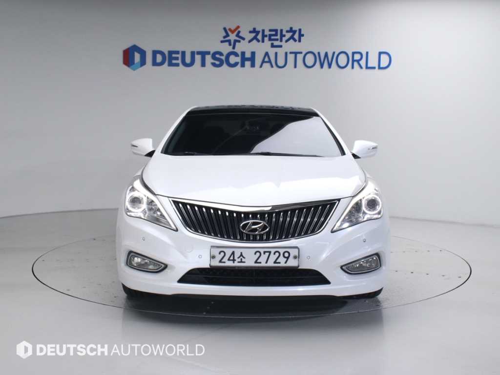HYUNDAI Grandeur - Vista 3