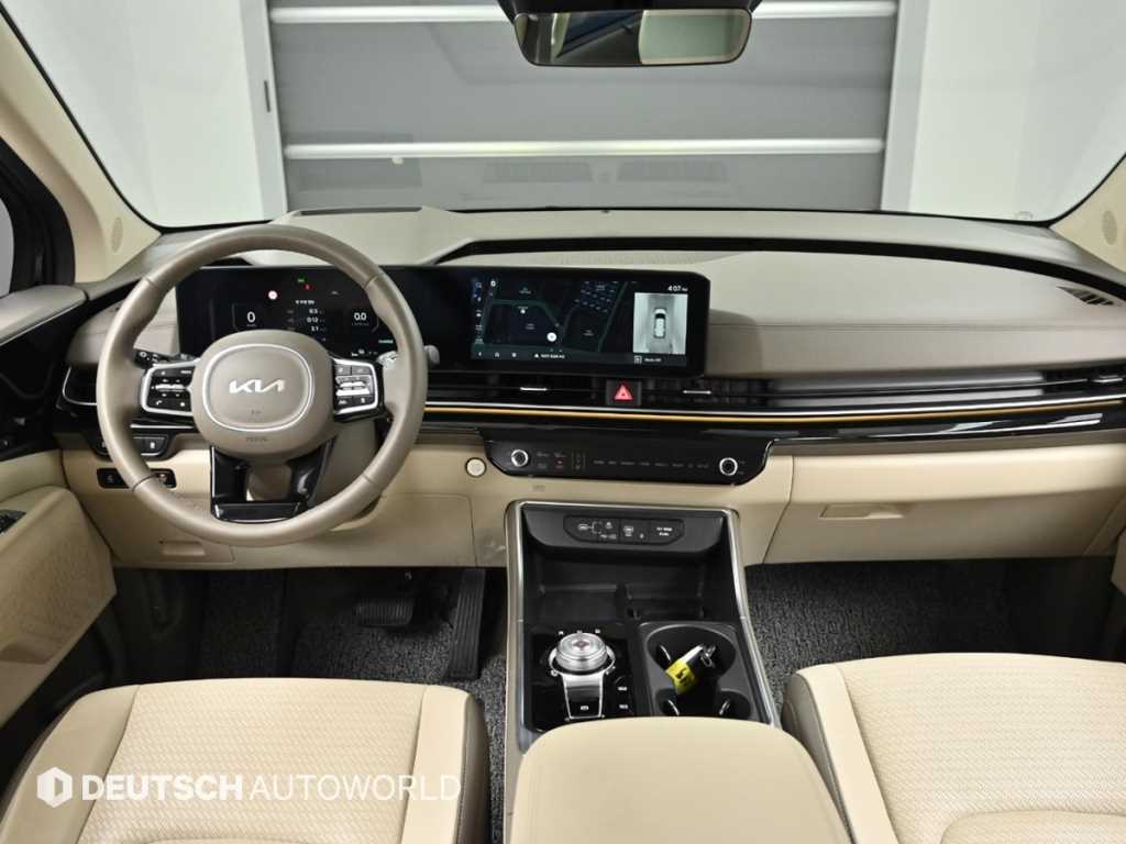 KIA Carnival - Vista 7