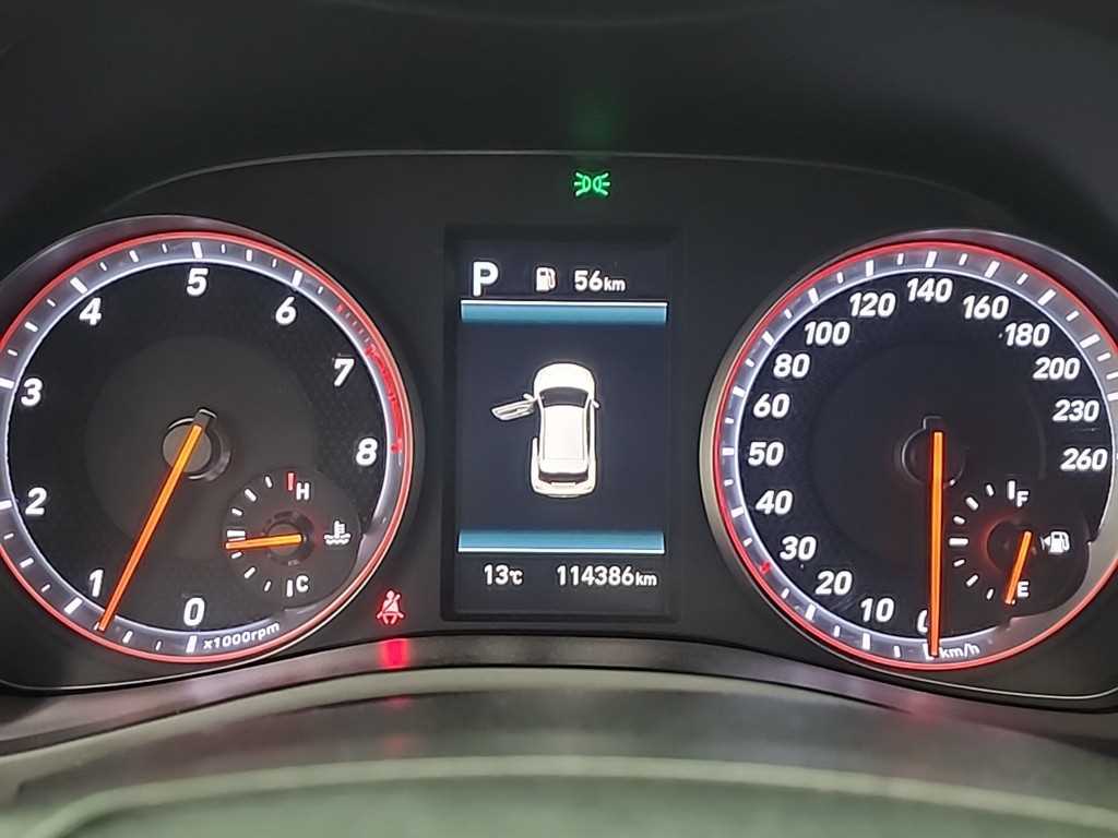 HYUNDAI Veloster - Vista 6