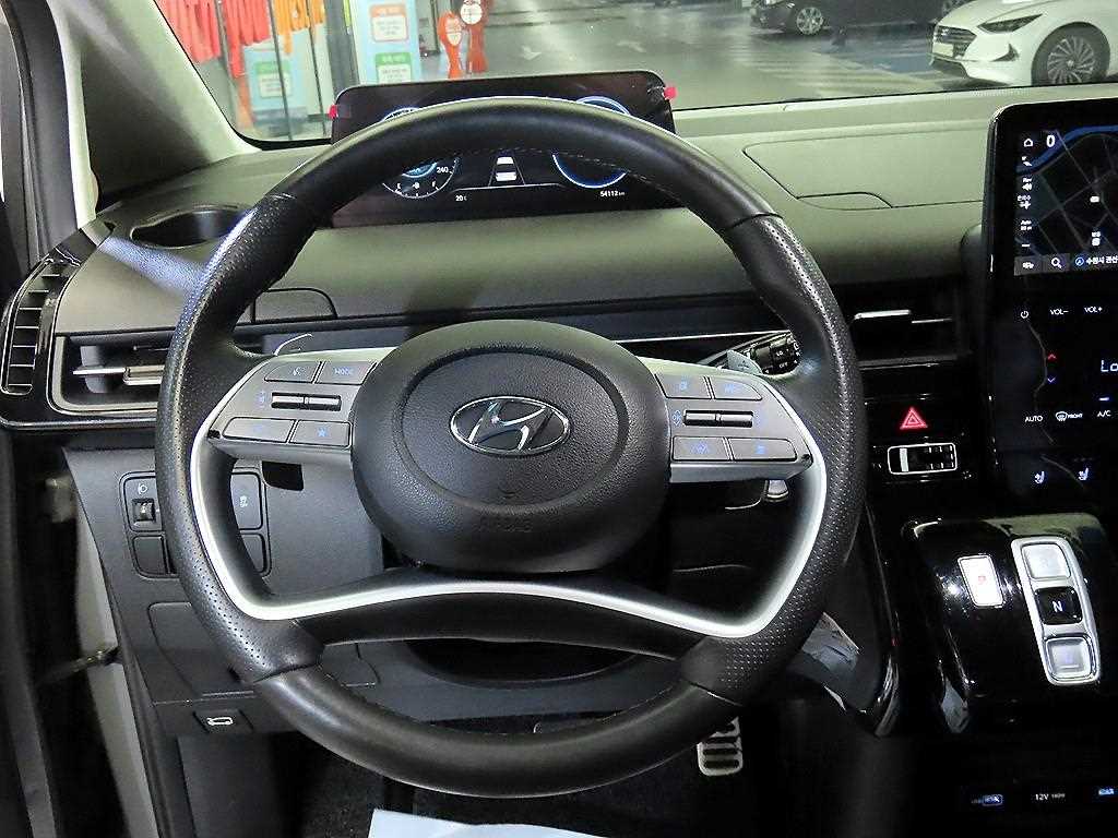 HYUNDAI Staria - Vista 9