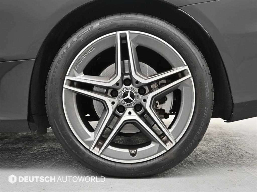 Mercedes Benz C Class - Vista 5