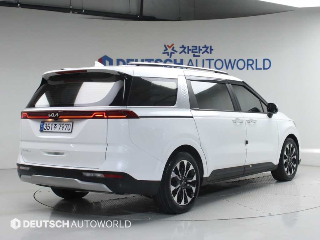 KIA Carnival - Vista 2