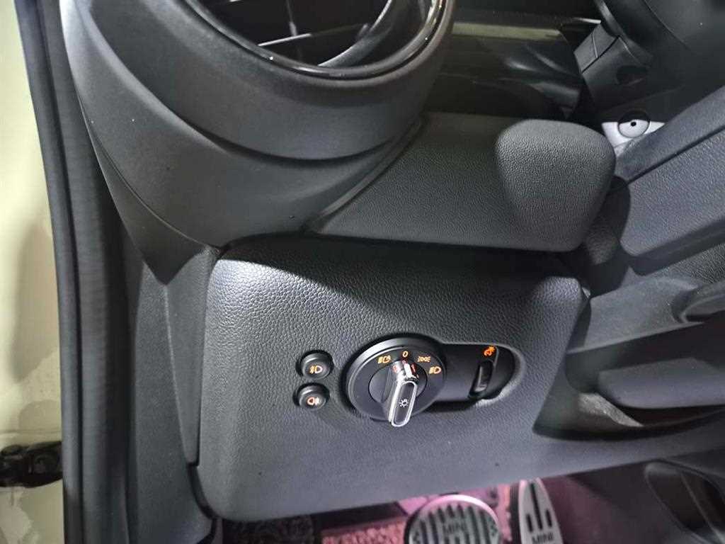 Mini Cooper - Vista 12