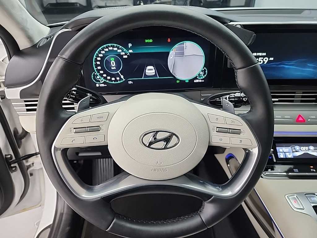 HYUNDAI Grandeur - Vista 9