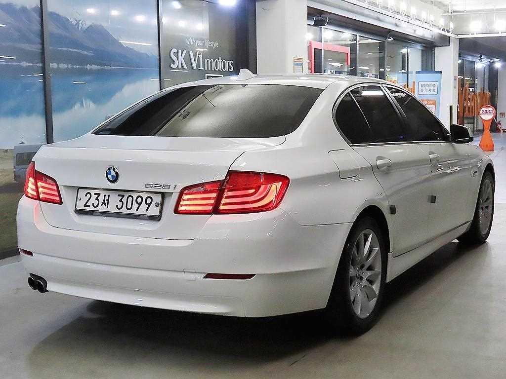 BMW 5 Series - Vista 4