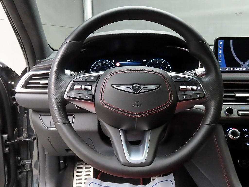 Genesis G70 - Vista 9