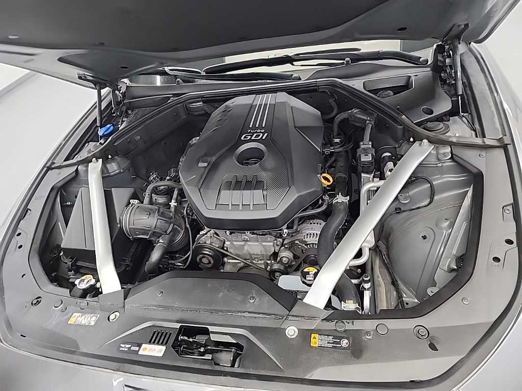 Genesis G70 - Vista 5