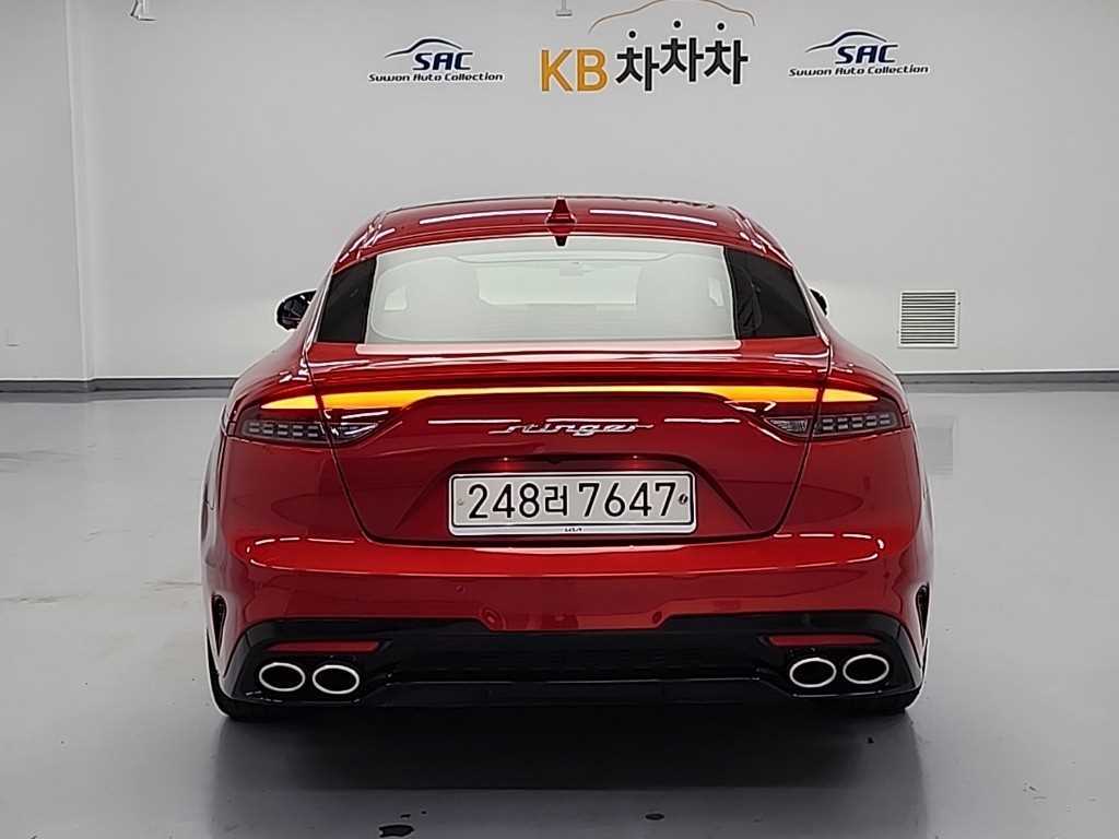KIA Stinger - Vista 3