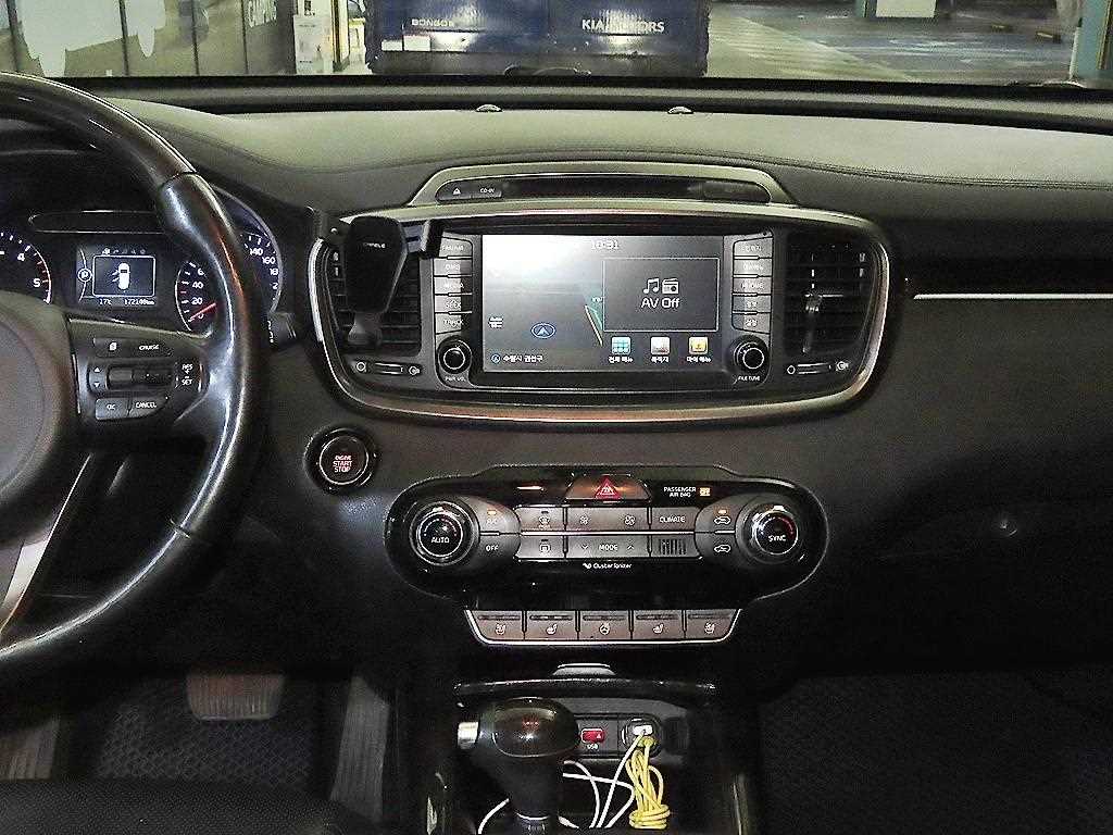 KIA Sorento - Vista 11