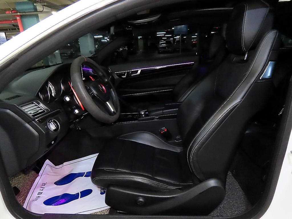 Mercedes Benz E class - Vista 6