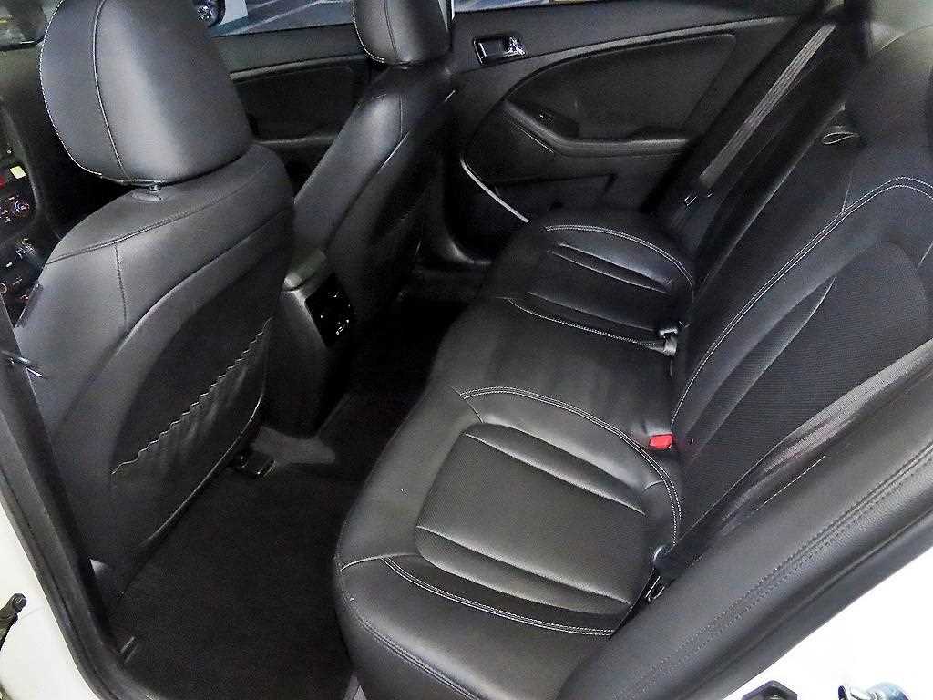 KIA K5 - Vista 7