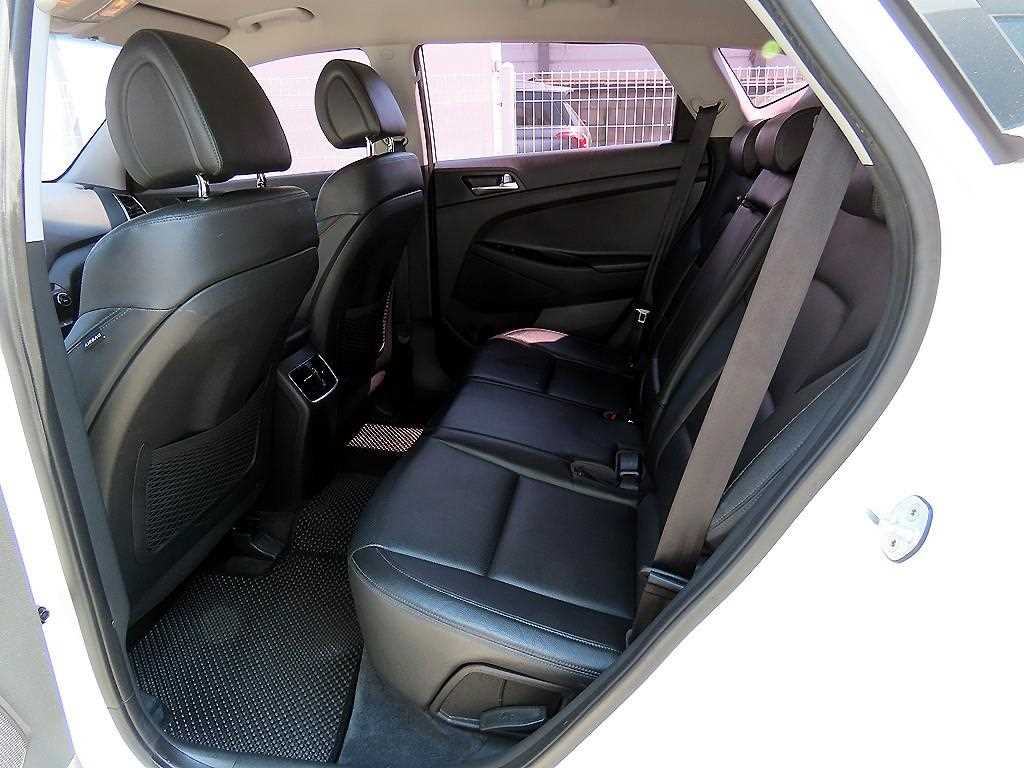 HYUNDAI Tucson - Vista 6
