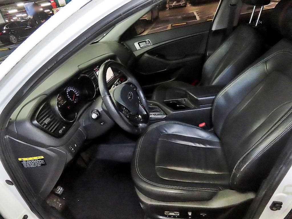 KIA K5 - Vista 6
