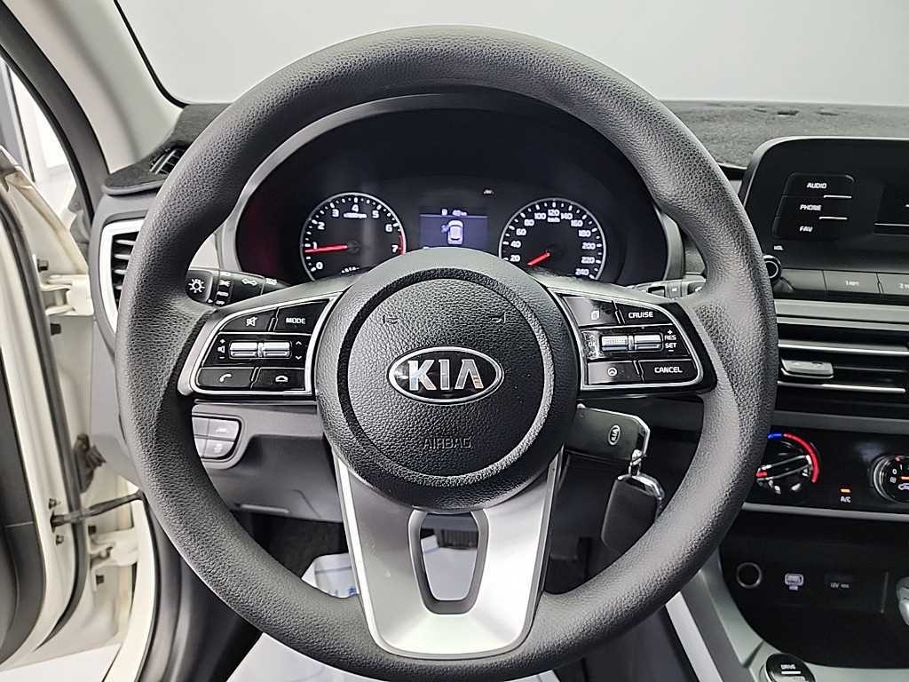 KIA Seltos - Vista 9