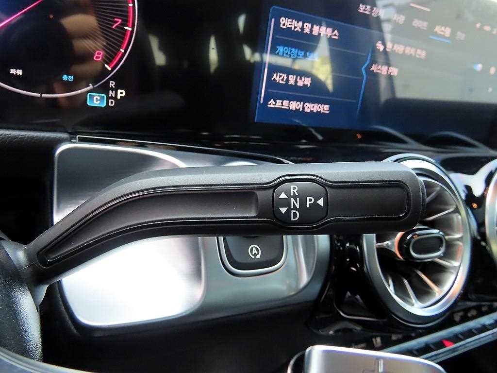 Mercedes Benz GLB Class - Vista 10