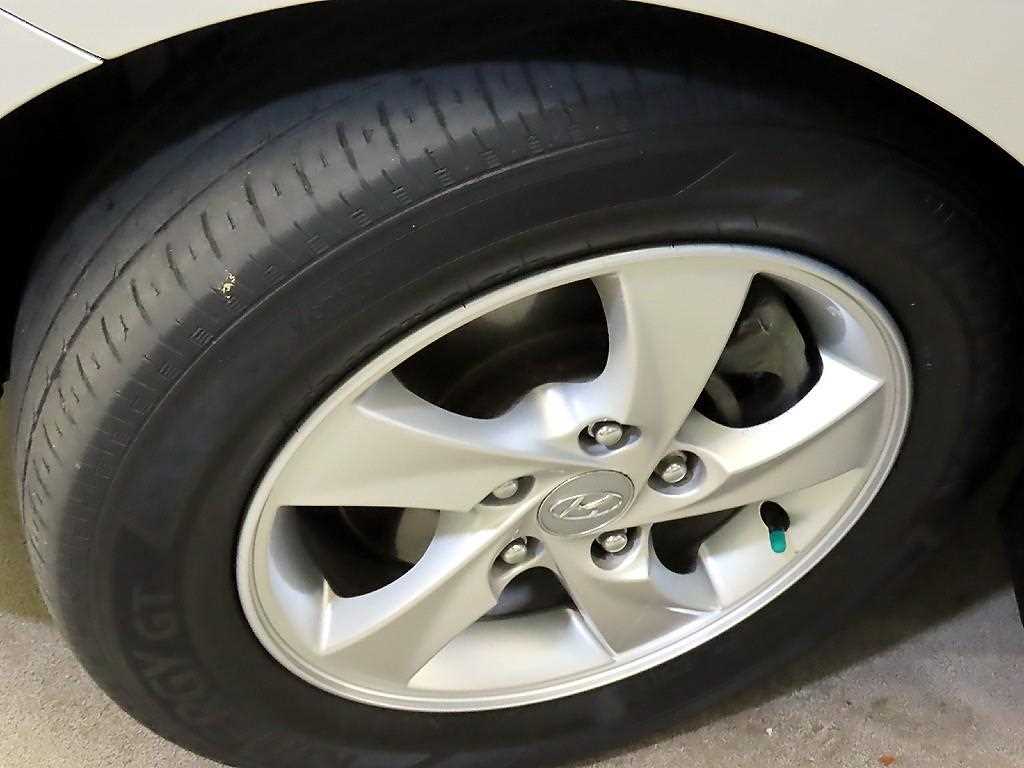 HYUNDAI Avante 2011 - Importación desde Corea - HF Imports Iquique - Foto 16