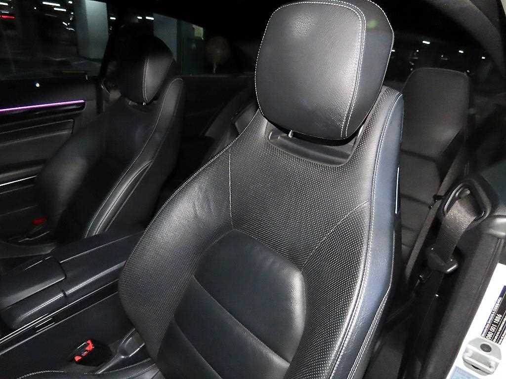 Mercedes Benz E class - Vista 7