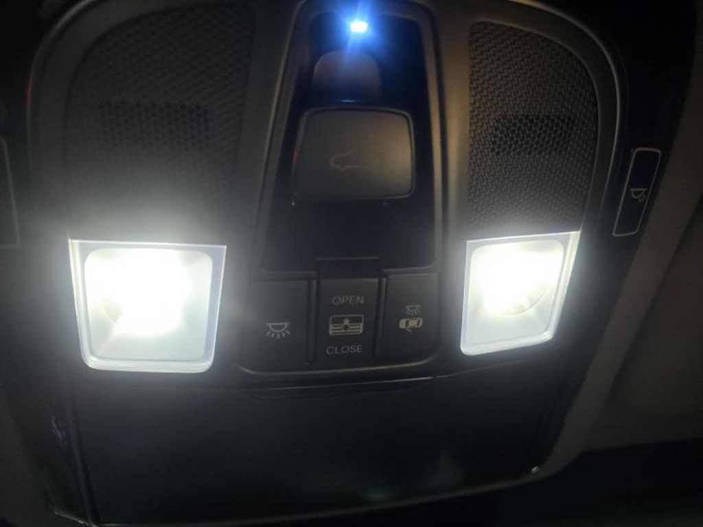HYUNDAI Aslan - Vista 10