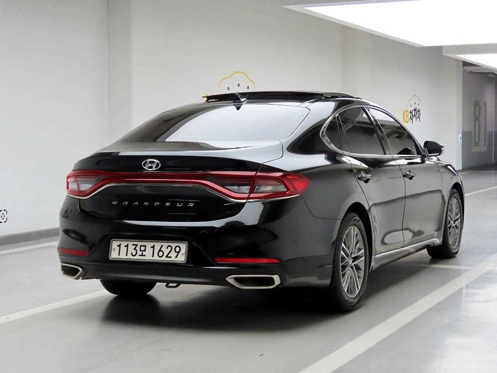 HYUNDAI Grandeur - Vista 4