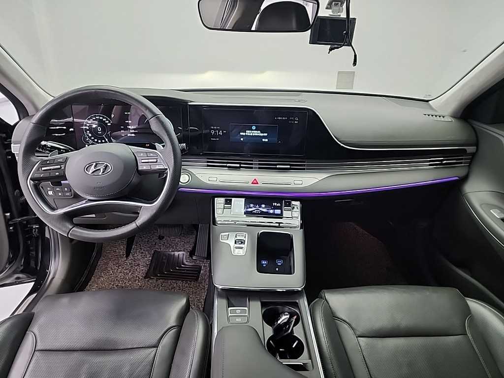 HYUNDAI Grandeur - Vista 7