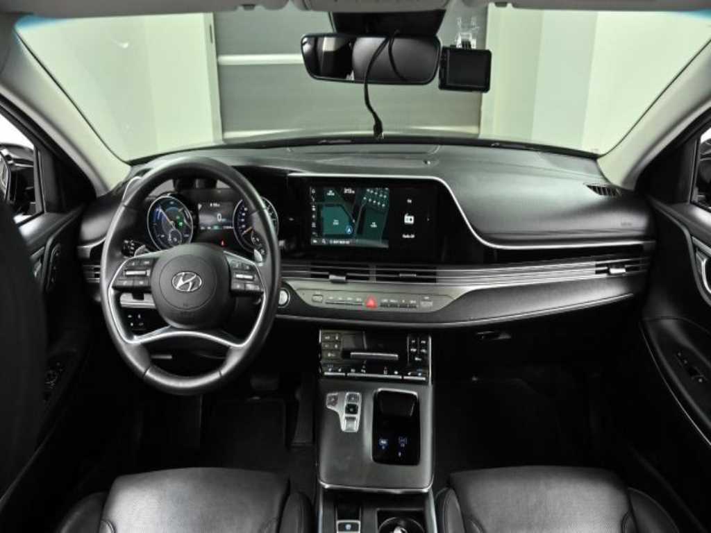 HYUNDAI Grandeur - Vista 7