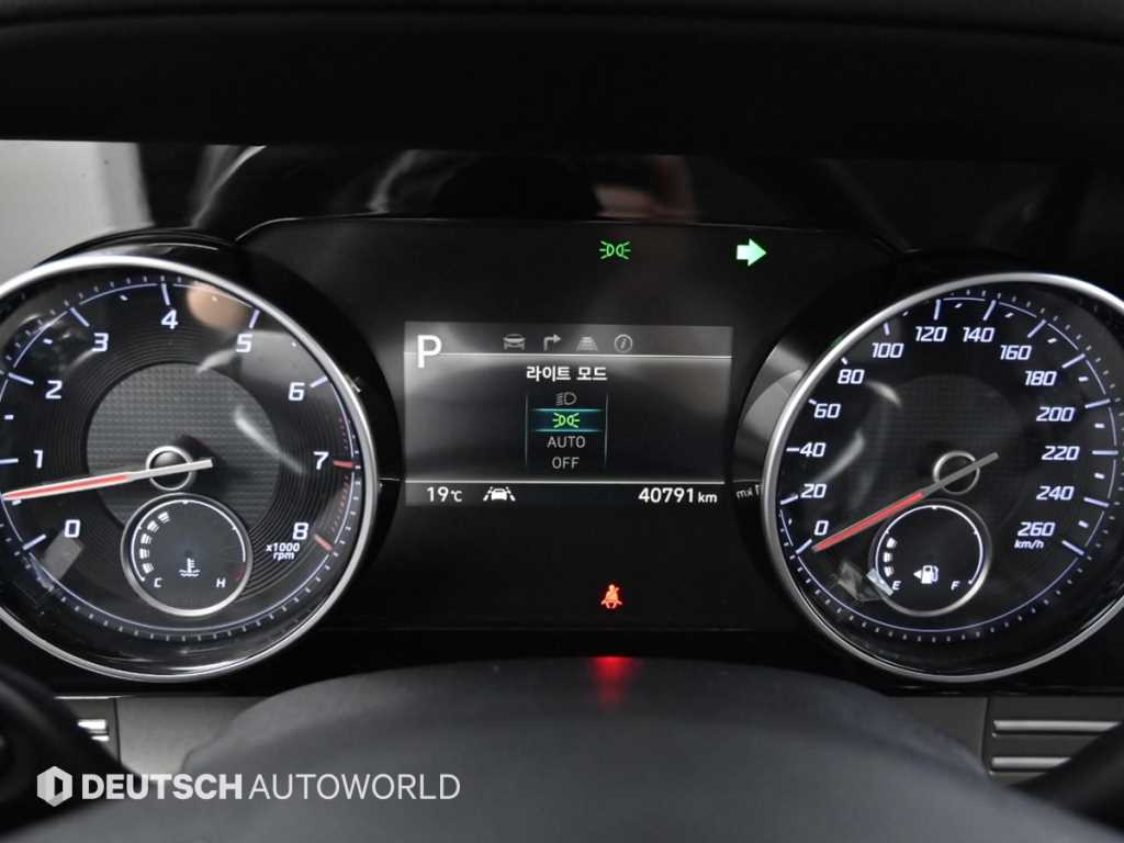 HYUNDAI Grandeur - Vista 8