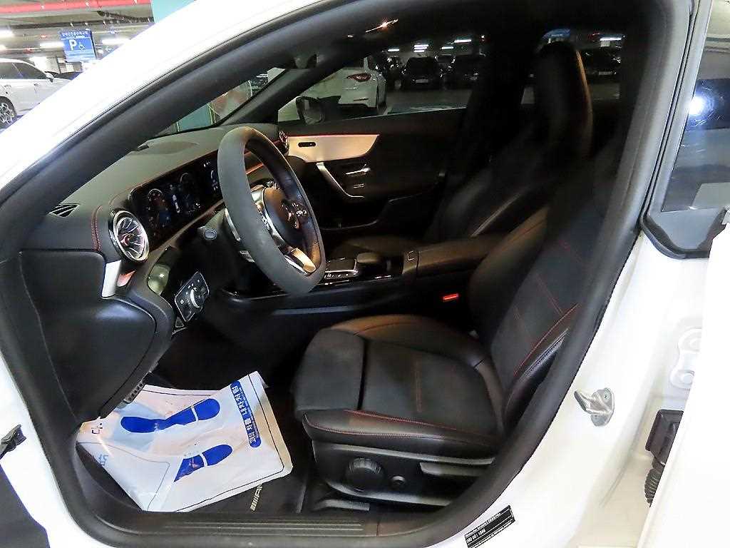 Mercedes Benz CLA Class - Vista 6