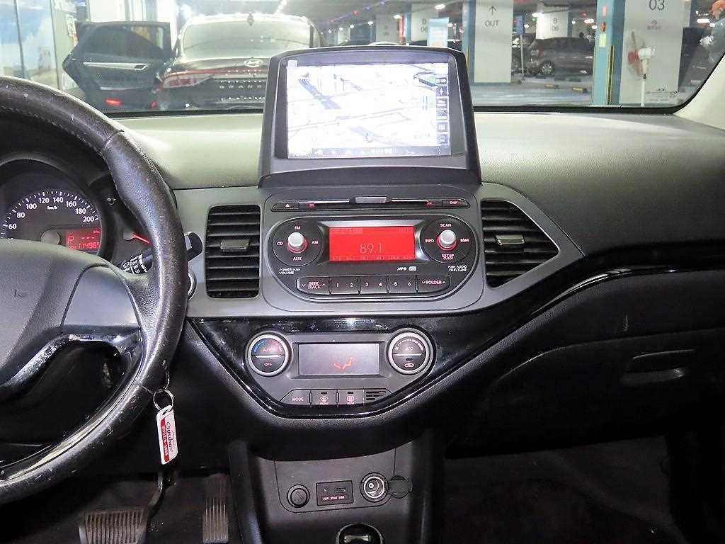 KIA Morning - Vista 11