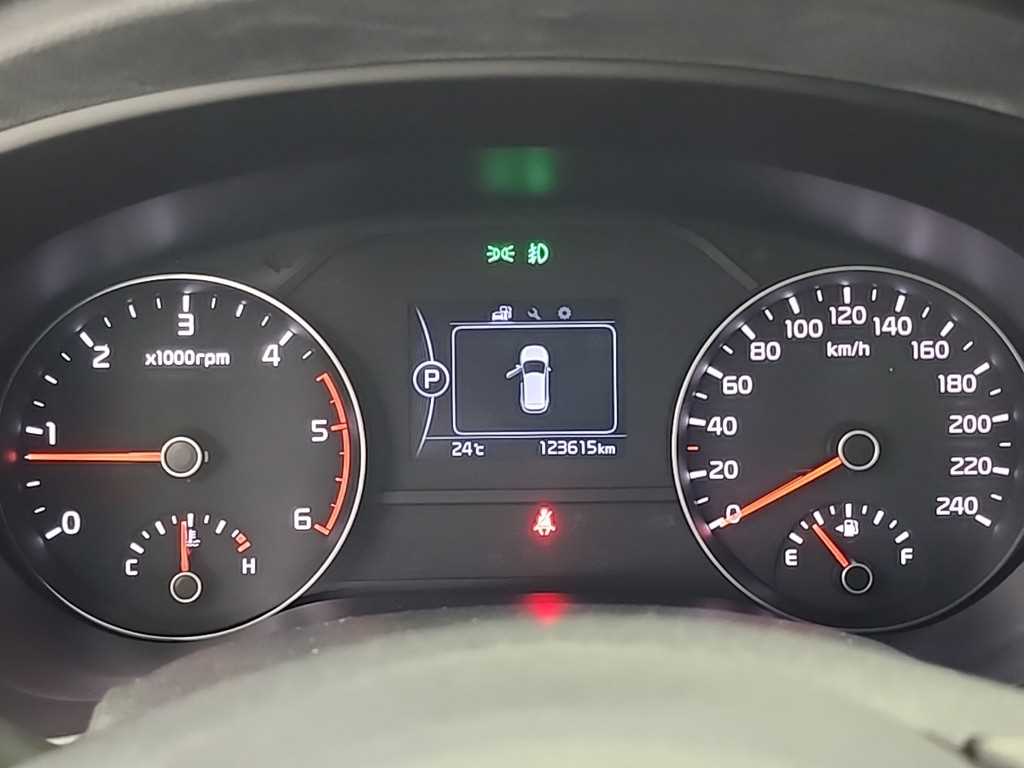 KIA Sportage - Vista 6