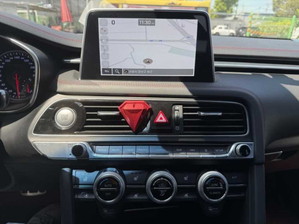 Genesis G70 - Vista 11