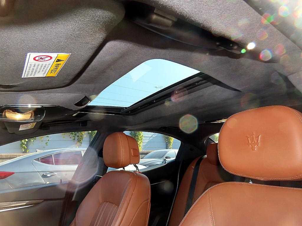 Maserati Ghibli 2015 Negro - Importación desde Corea - HF Imports Iquique - Foto 17