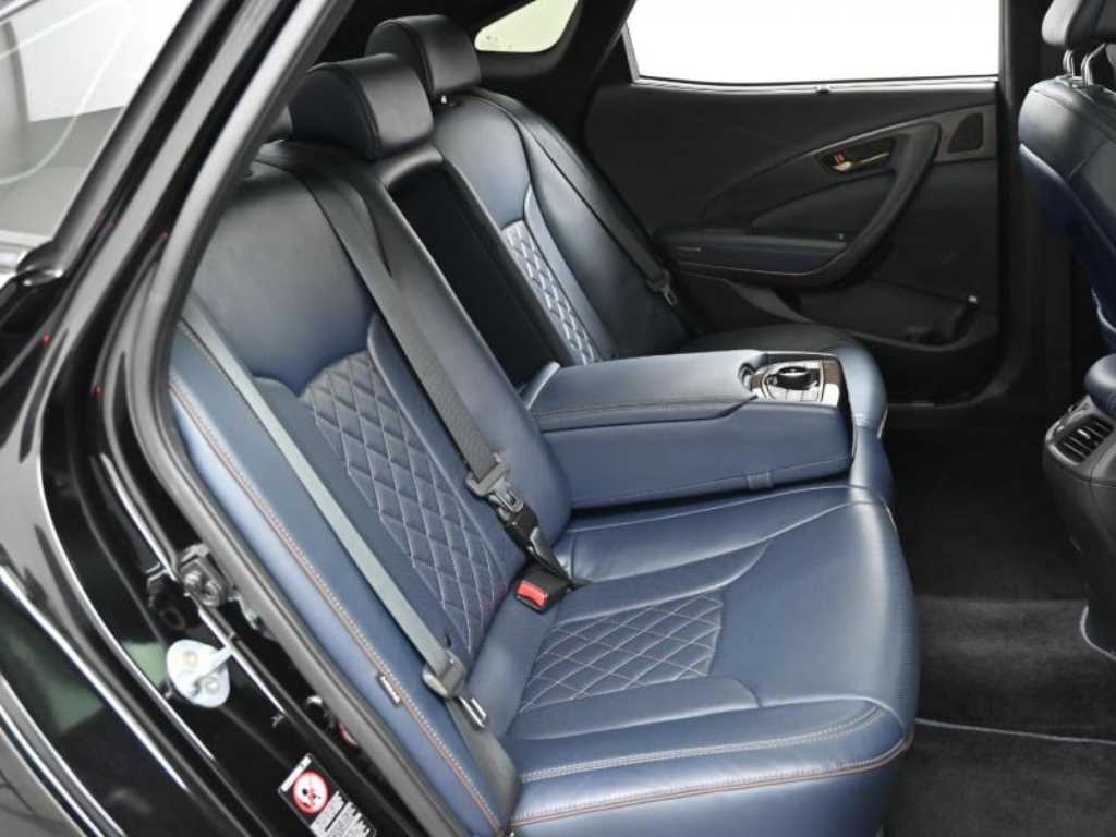 HYUNDAI Grandeur - Vista 12