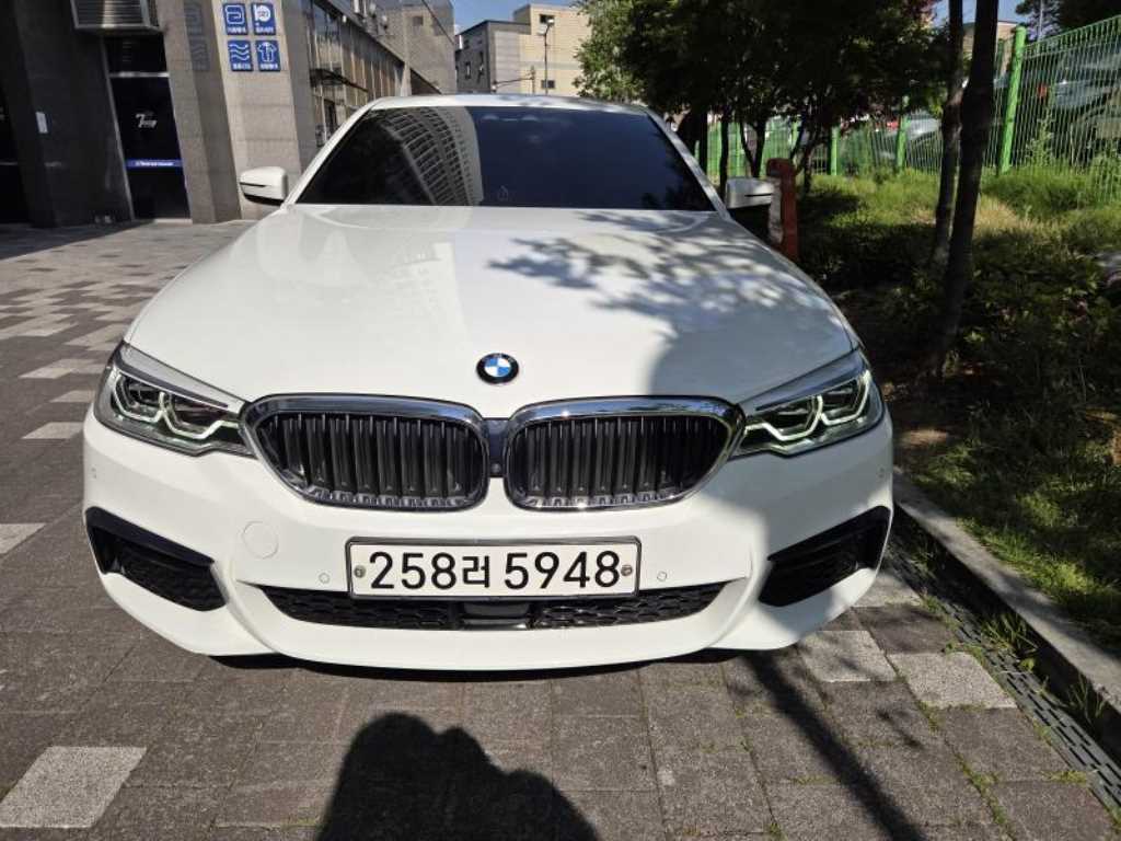 BMW 5 Series 2020 Blanco - Importación desde Corea - HF Imports Iquique - Foto 1