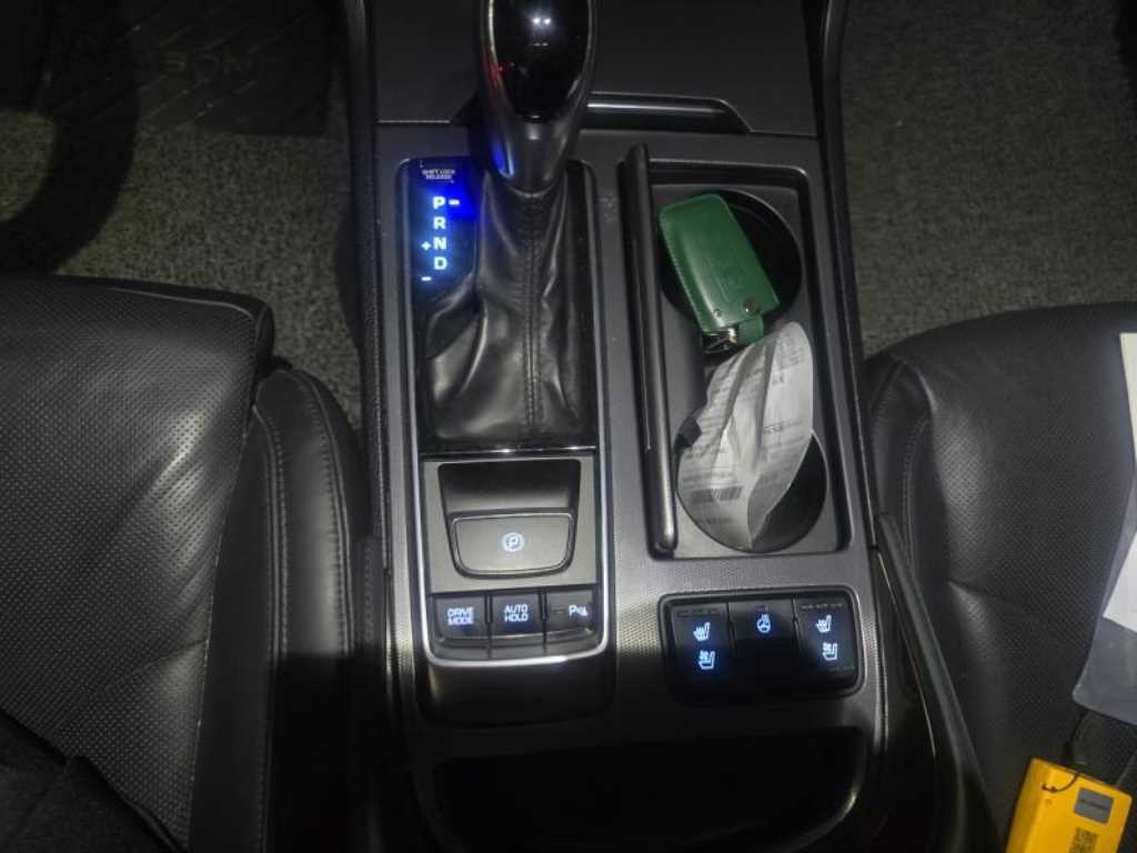 HYUNDAI Aslan - Vista 6