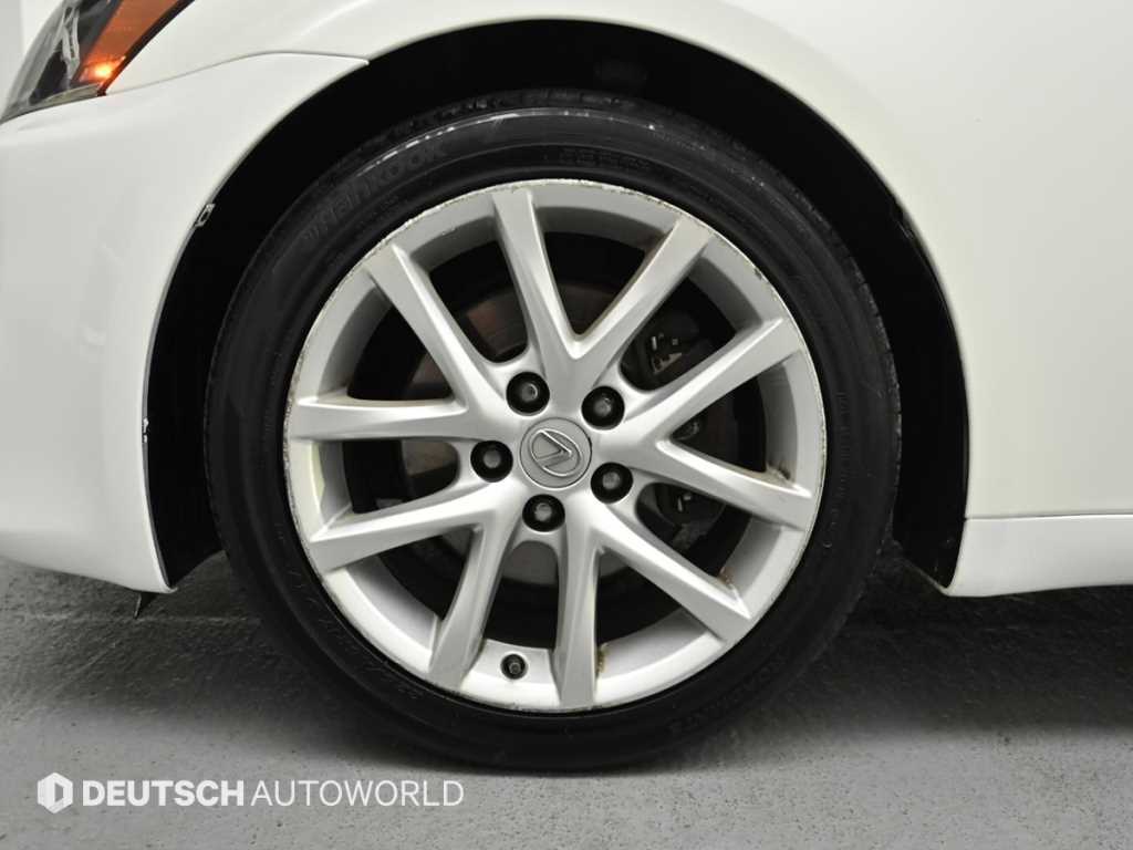 Lexus IS - Vista 5