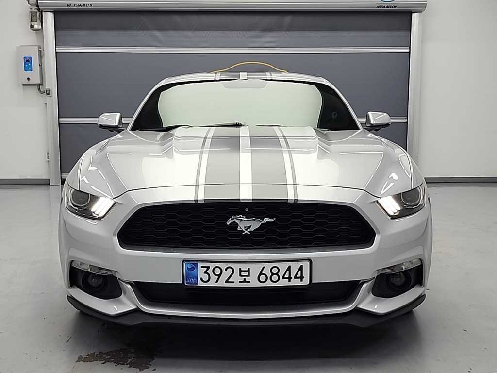 Ford Mustang - Vista 2