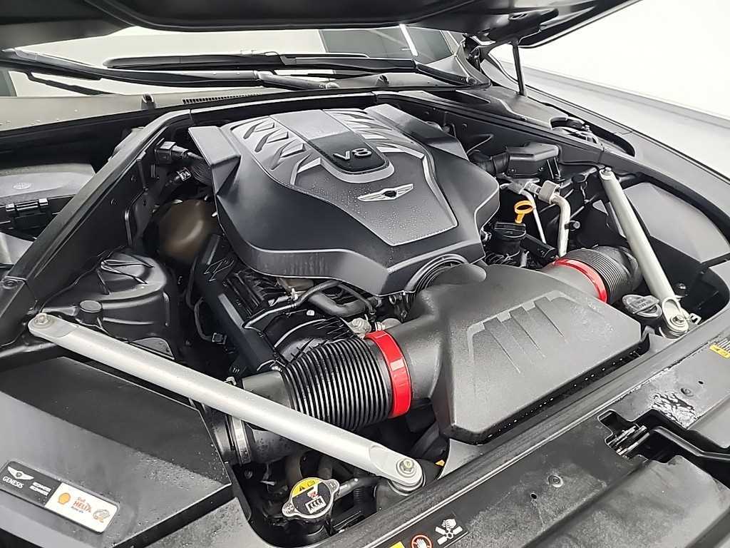 Genesis G90 - Vista 5