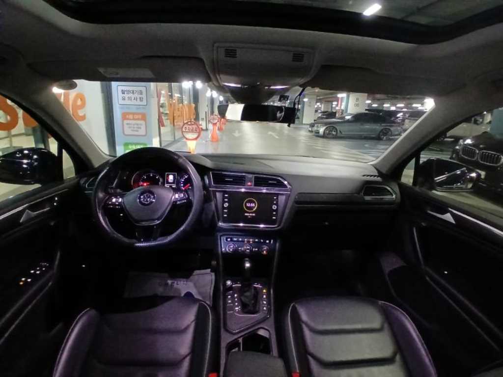 Volkswagen Tiguan - Vista 6