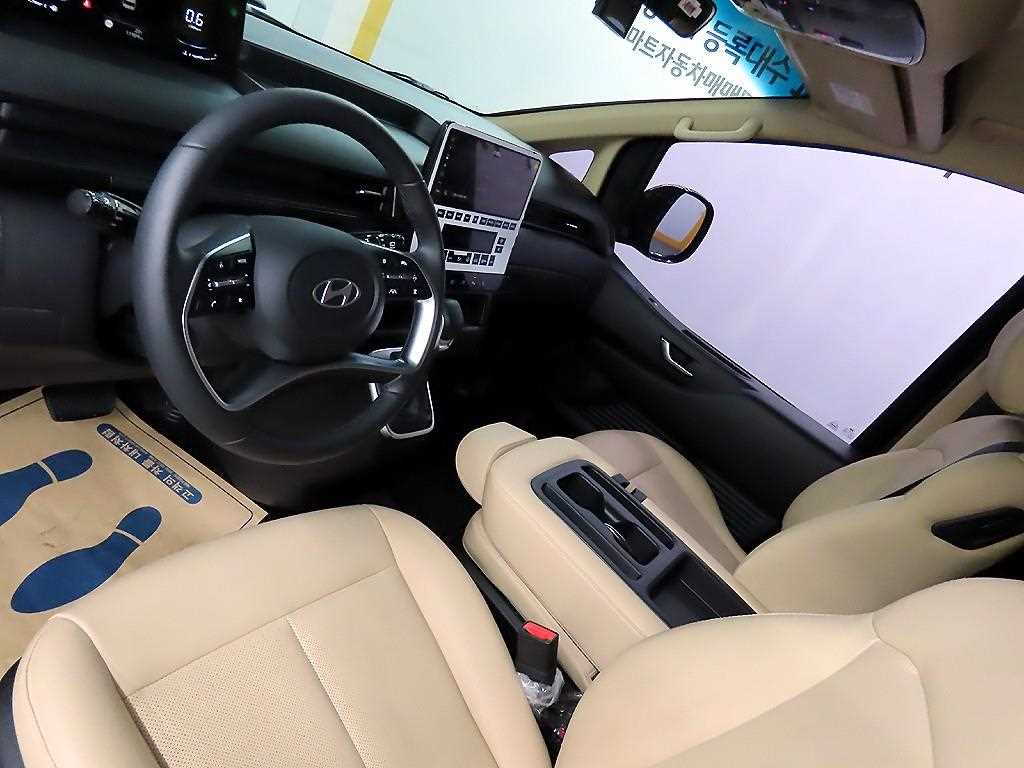 HYUNDAI Staria - Vista 7