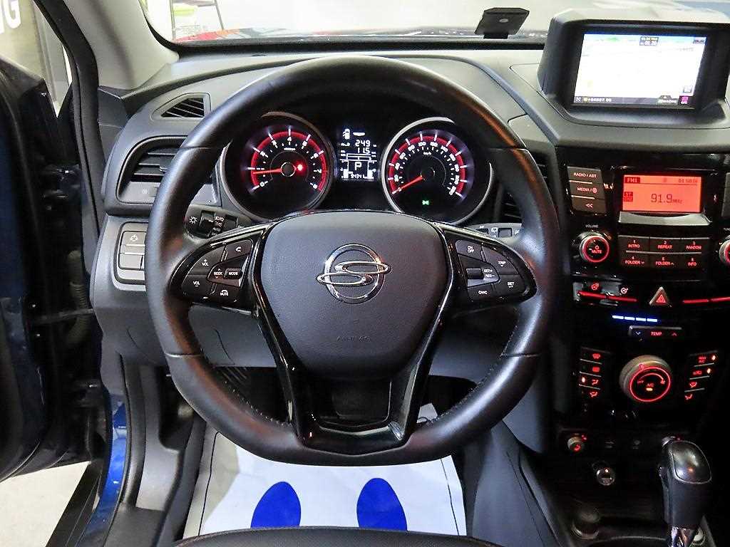 Ssangyong Tivoli - Vista 8