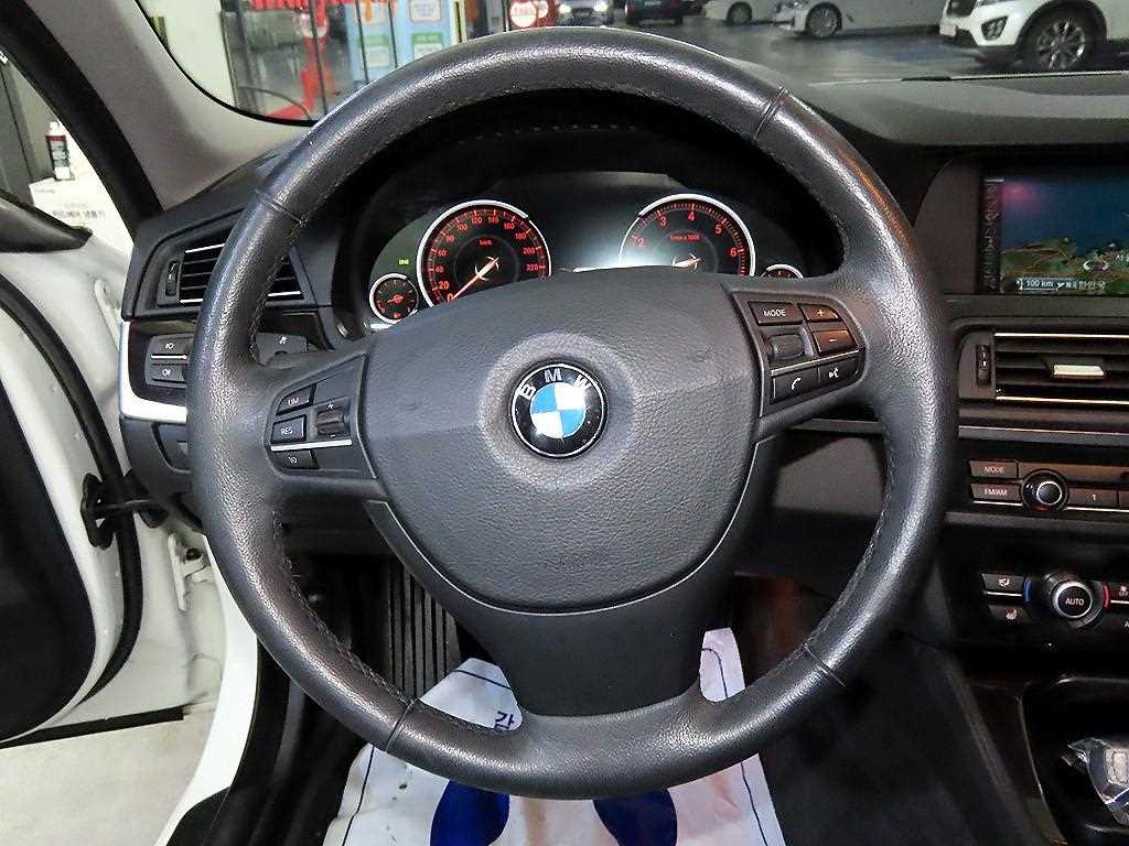BMW 5 Series - Vista 8