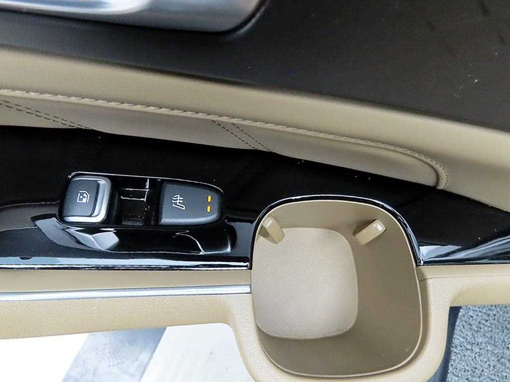 KIA Sorento - Vista 12