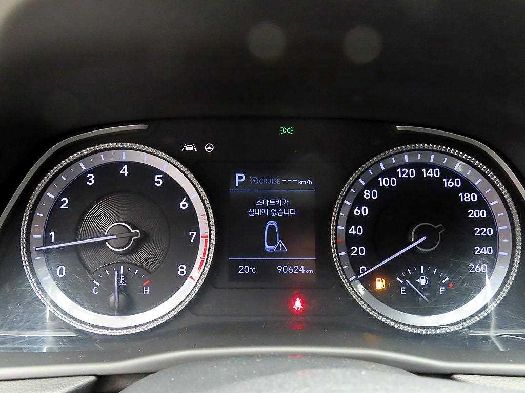 HYUNDAI Sonata - Vista 8
