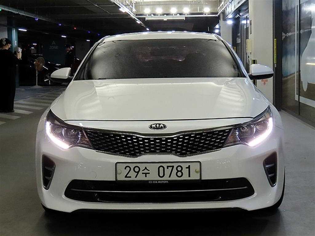 KIA K5 - Vista 2