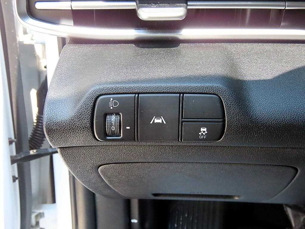 HYUNDAI Avante - Vista 12