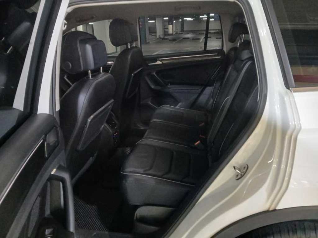 Volkswagen Tiguan - Vista 6