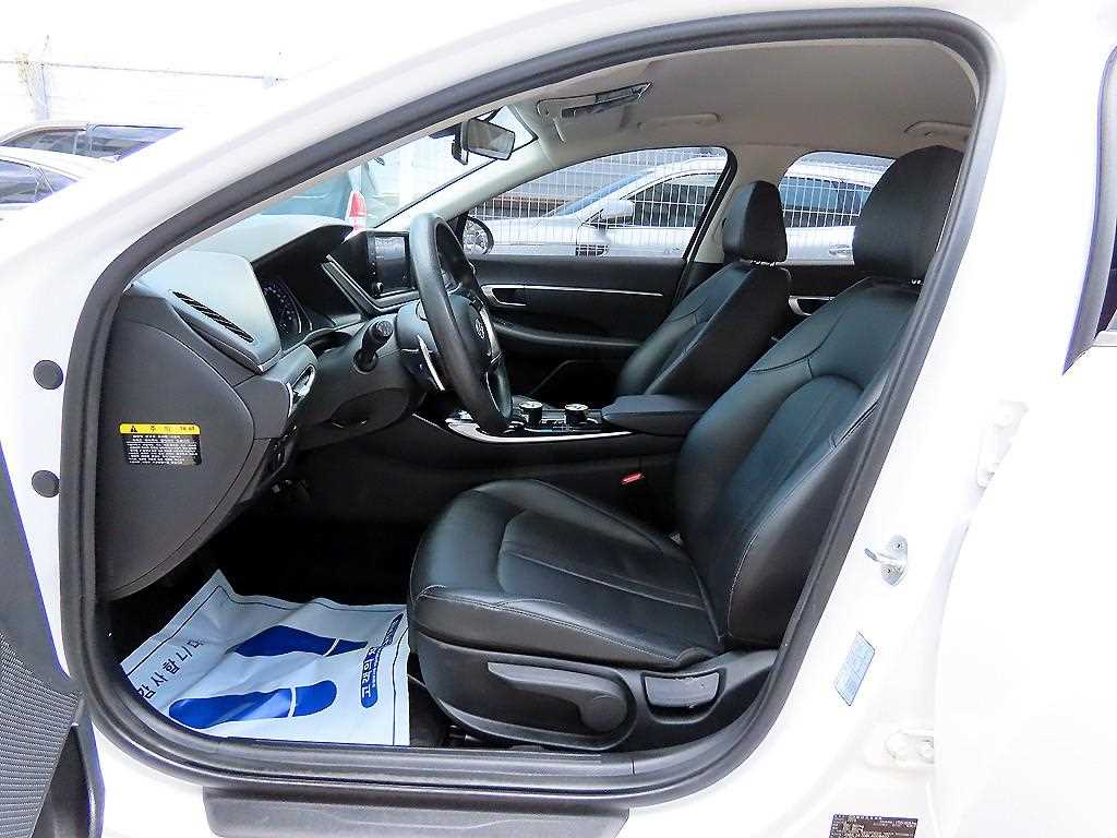 HYUNDAI Sonata - Vista 5